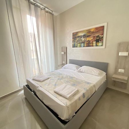 Hotel La Pace Νάπολη Εξωτερικό φωτογραφία