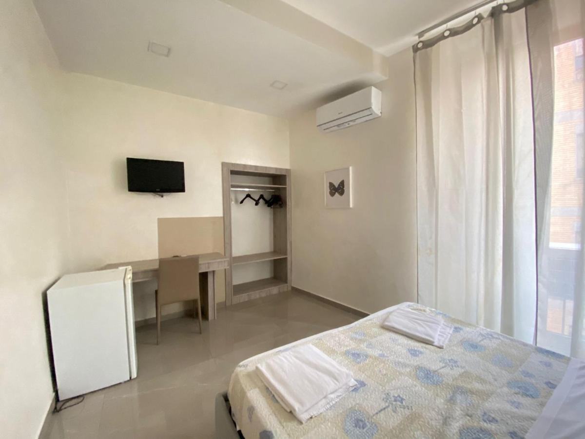 Hotel La Pace Νάπολη Εξωτερικό φωτογραφία