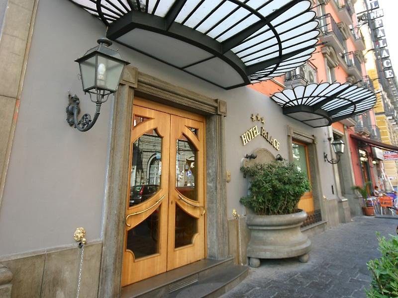 Hotel La Pace Νάπολη Εξωτερικό φωτογραφία