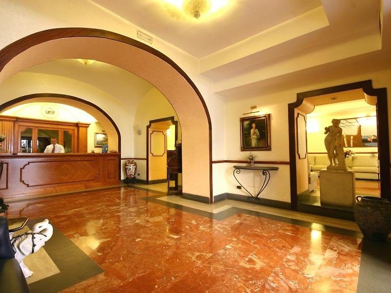 Hotel La Pace Νάπολη Εξωτερικό φωτογραφία