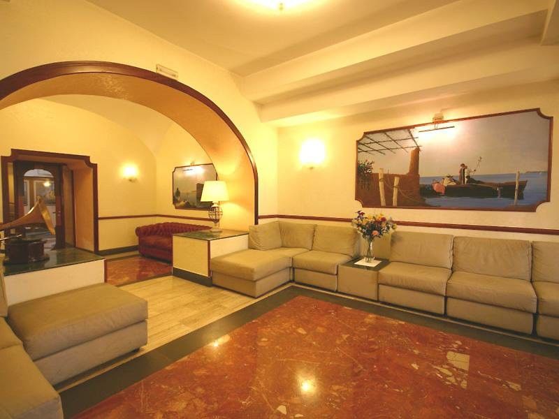 Hotel La Pace Νάπολη Εξωτερικό φωτογραφία