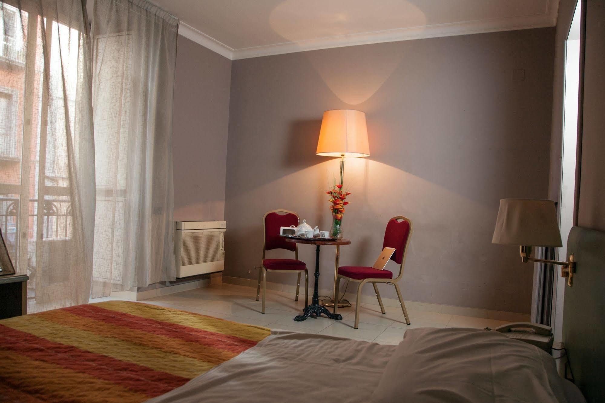 Hotel La Pace Νάπολη Εξωτερικό φωτογραφία